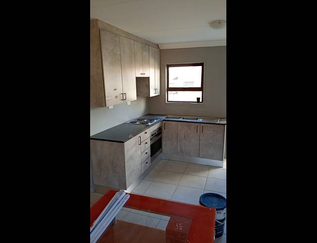 2 BEDROOM HOUSE FOR SALE IN MABOPANE  UNIT S